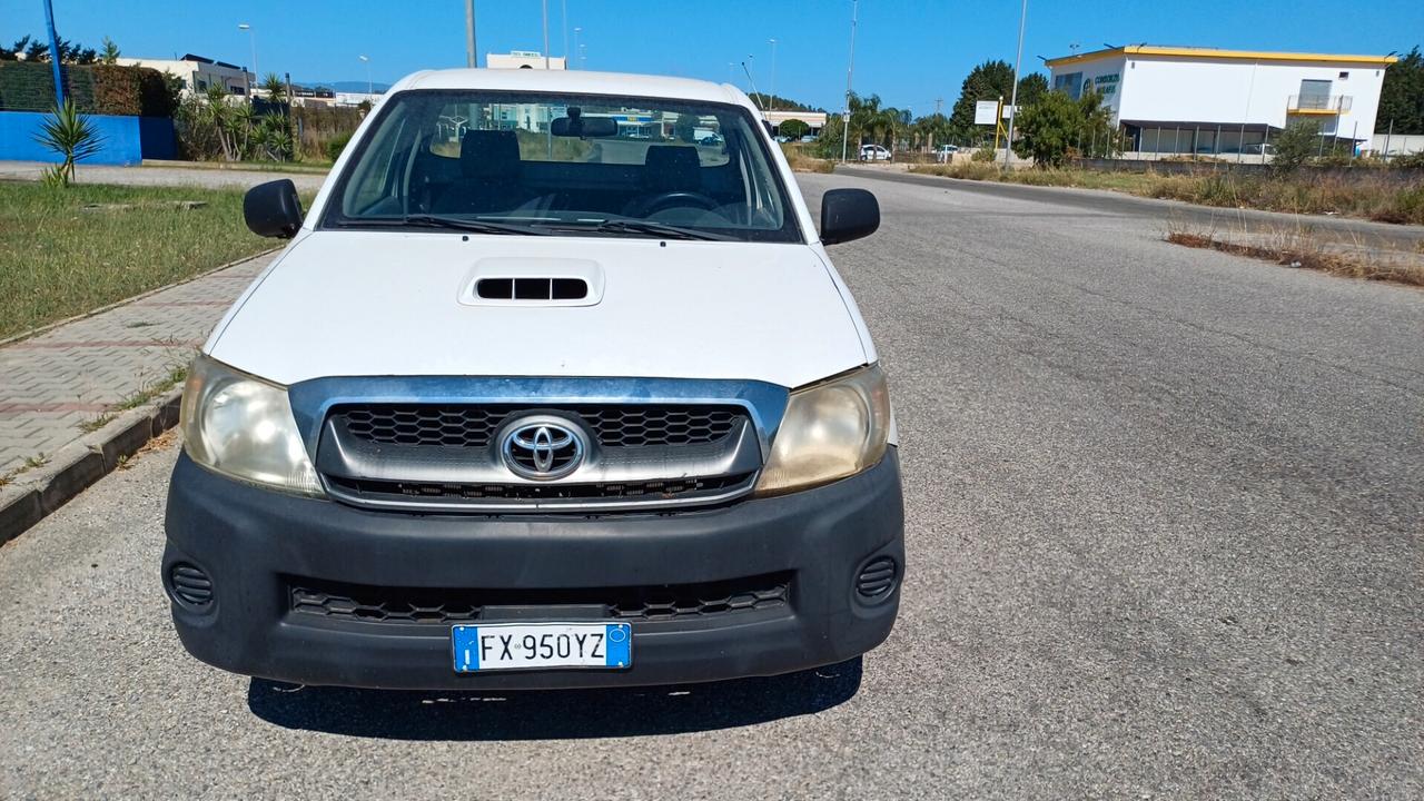 Toyota Hilux 2.5 D-4D 2WD 2p. Pick-up