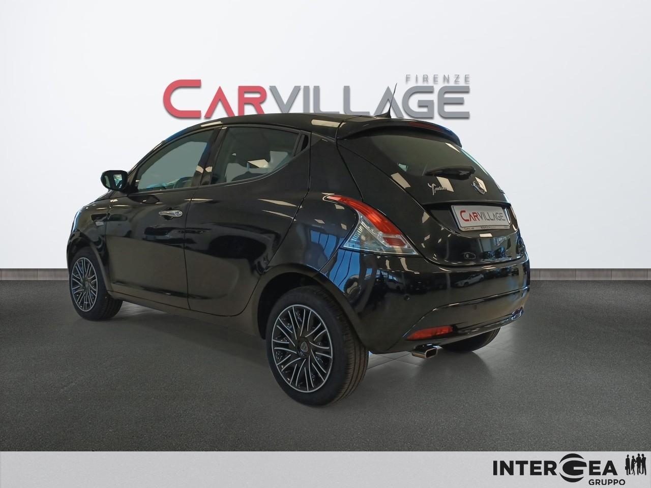 LANCIA Ypsilon 1.0 firefly hybrid Gold s&s 70cv