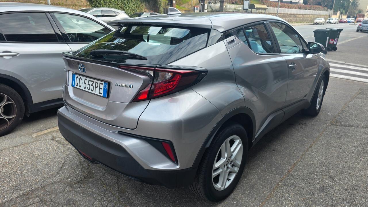 Toyota C-HR 1.8 Hybrid E-CVT Business