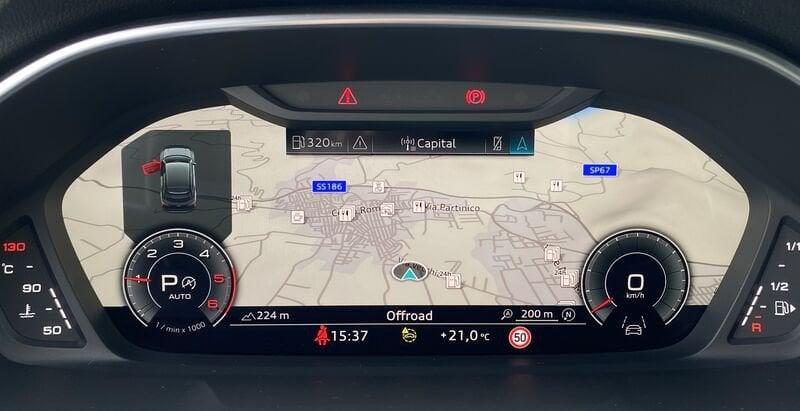 Audi Q3 SPB S Line interno ed esterno 2.0 TDI 150CV S-Tronic 35