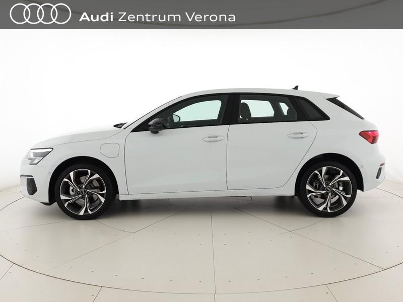 Sportback 40TFSIe 204CV S tronic Business Advanced