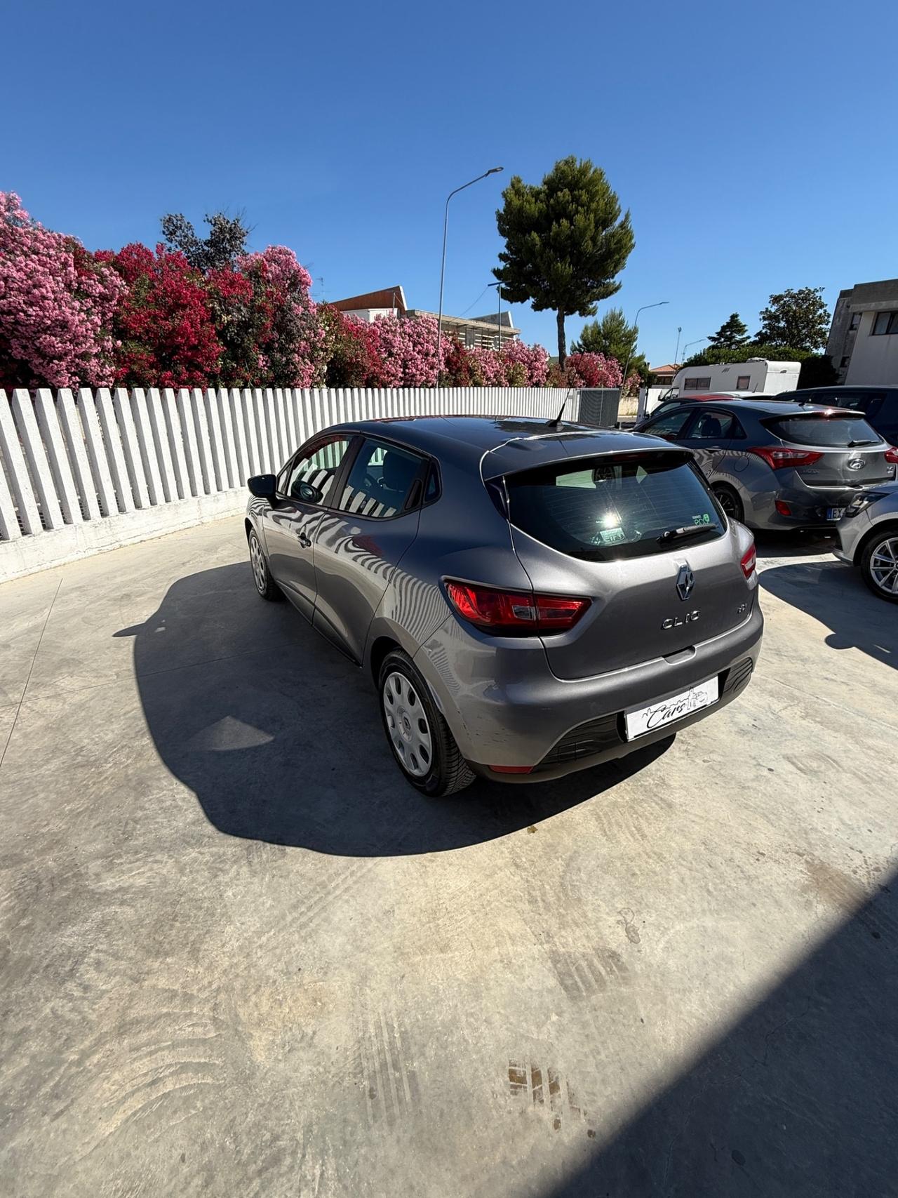 Renault Clio dCi 8V 75CV Autocarro 4 Posti