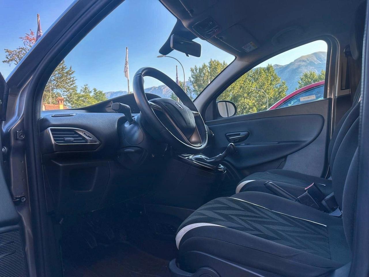 Lancia Ypsilon 1.3 Diesel 95 CV 5 porte Gold