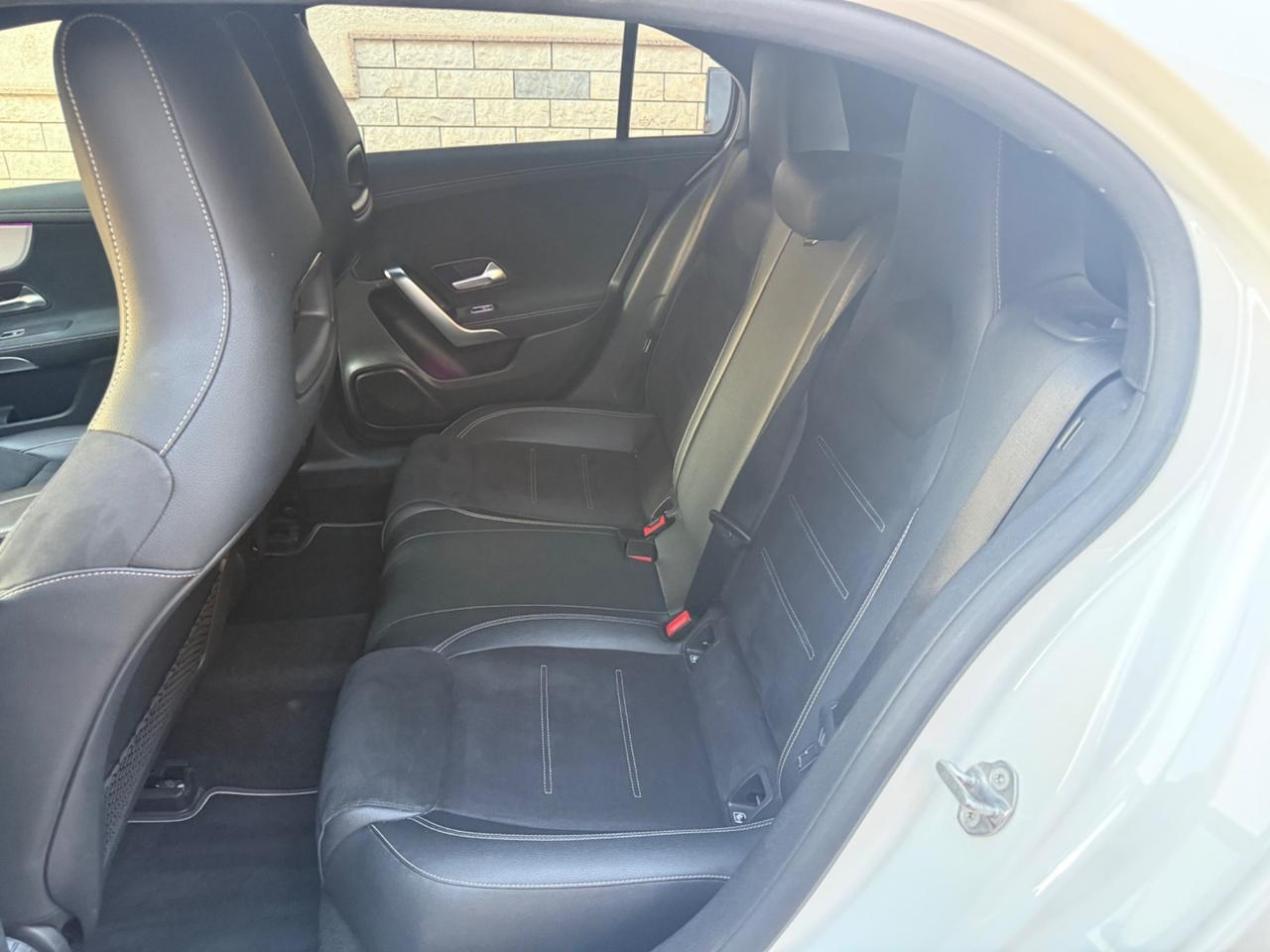 Mercedes-benz A 180 d Automatic Premium night edition