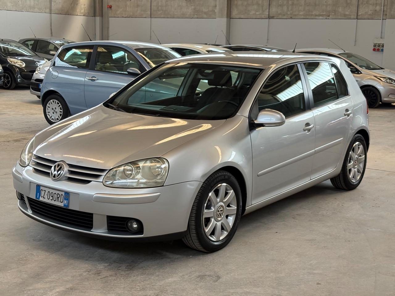 Volkswagen Golf 1.6 16V FSI 5p. Sportline