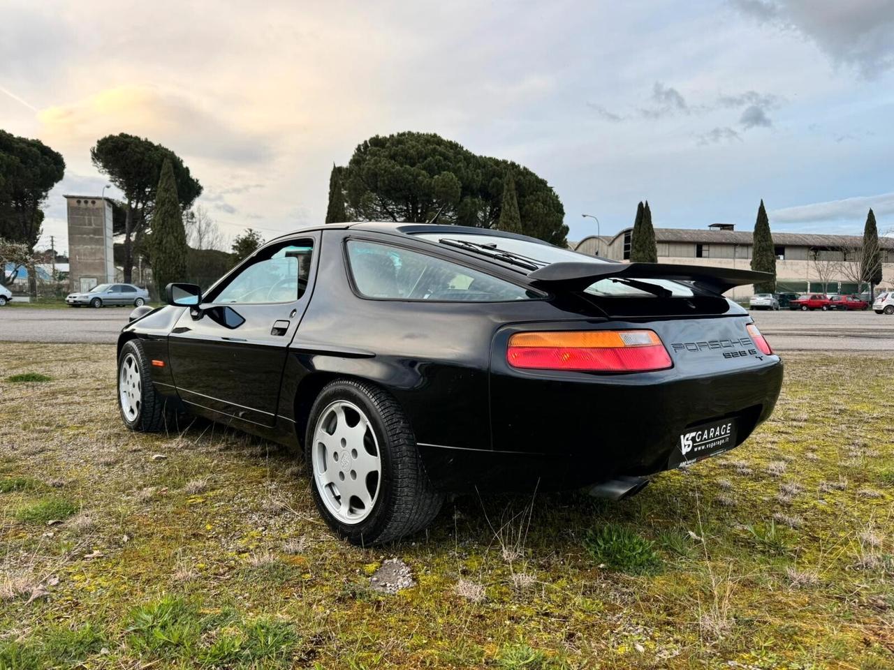 Porsche 928 GT (Manuale) – Rarità per Collezionisti