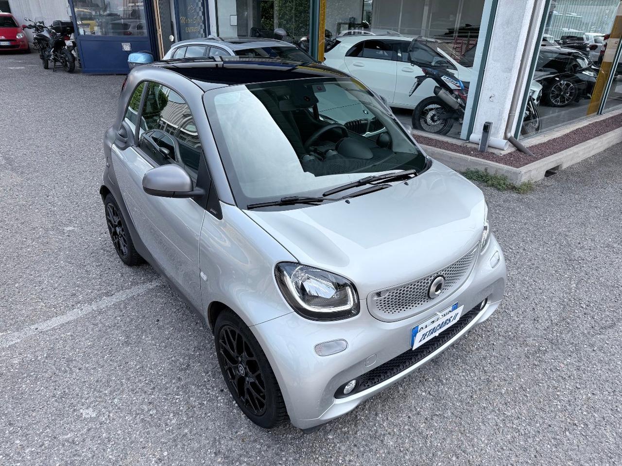 Smart fortwo coupe Fortwo 0.9 t Passion 90cv twinamic my18
