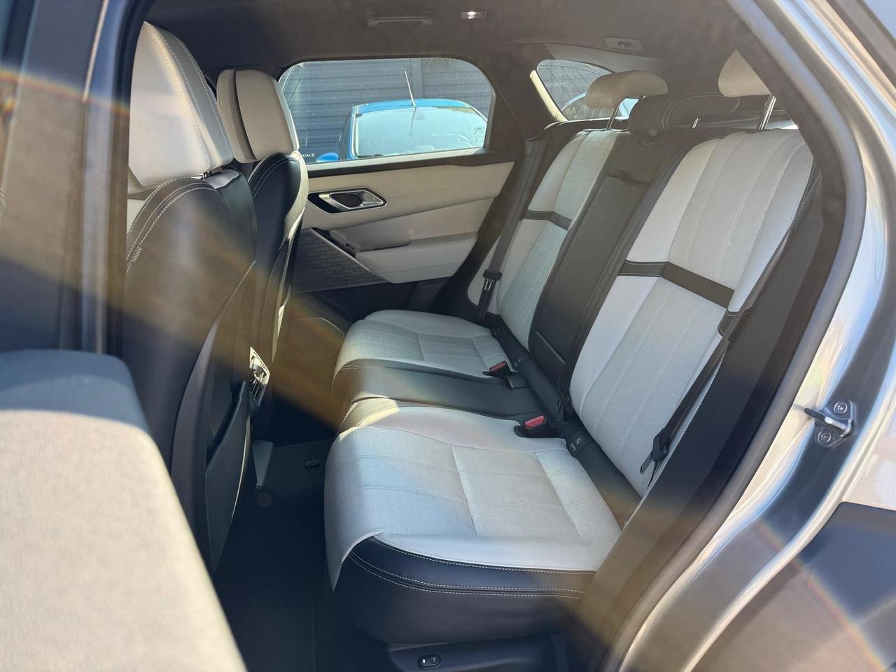 Range Rover Velar 240 CV R-Dynamic HSE