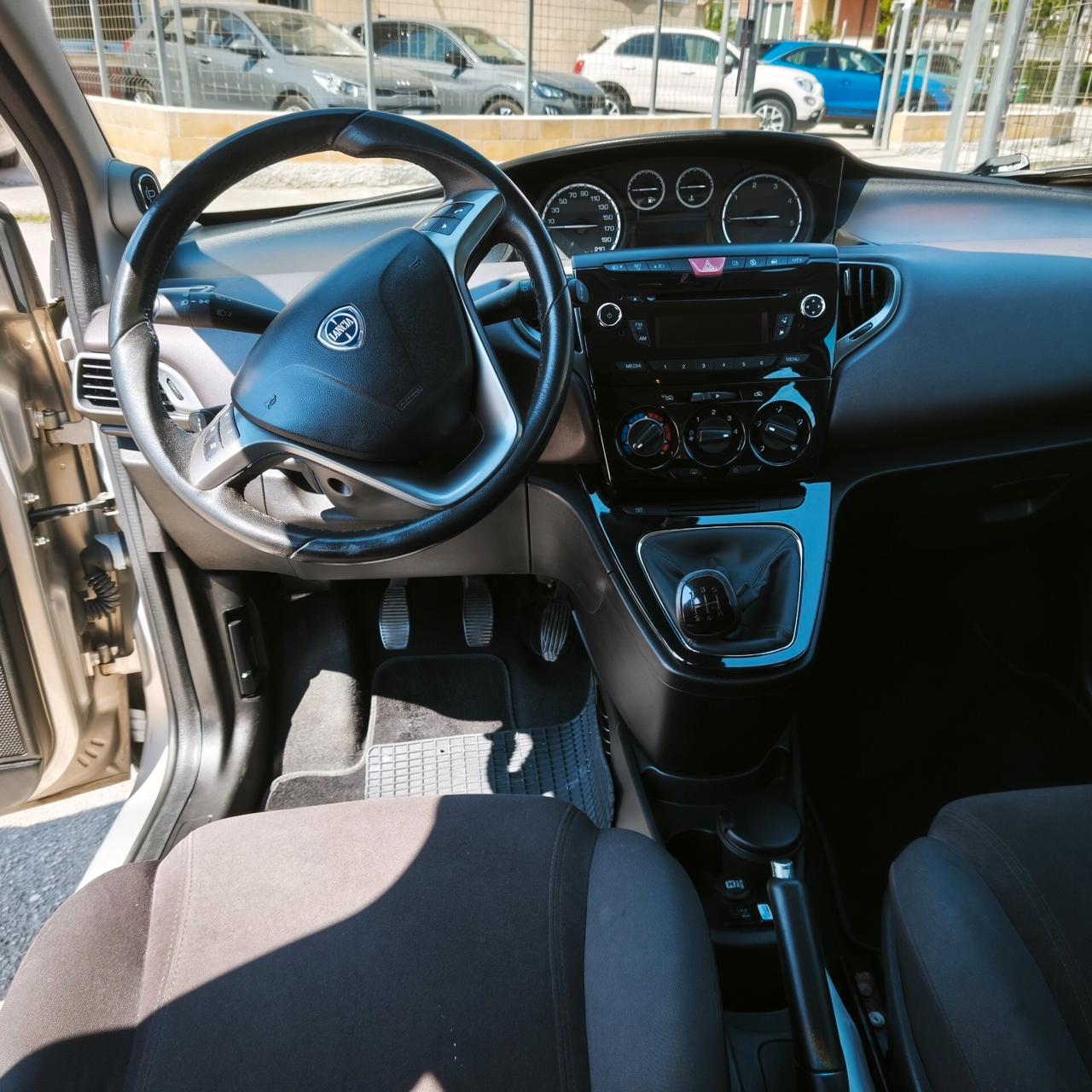 Lancia Ypsilon 1.3 MJT 16V 95 CV 5 porte S&S Gold