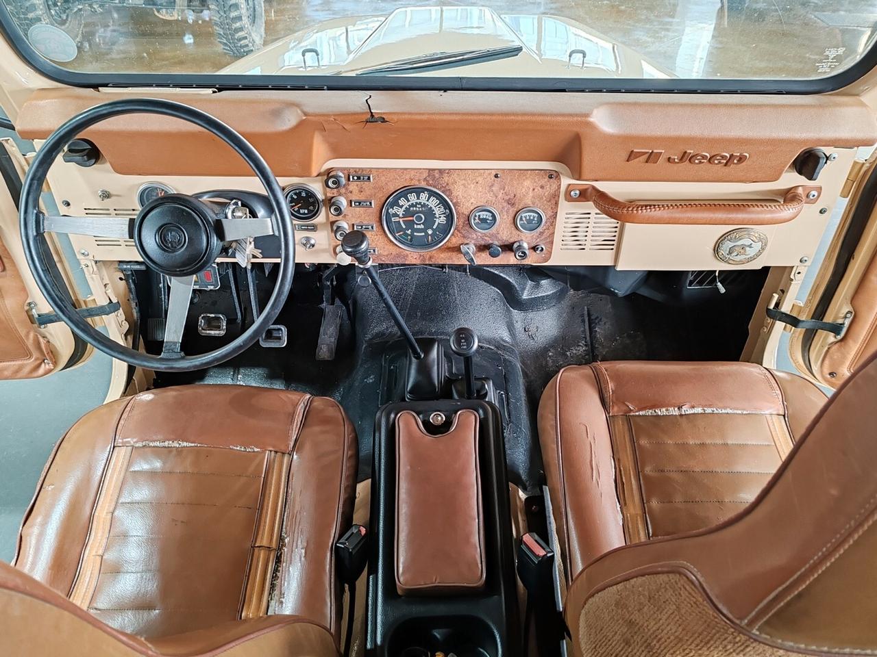 Jeep CJ-7 Laredo