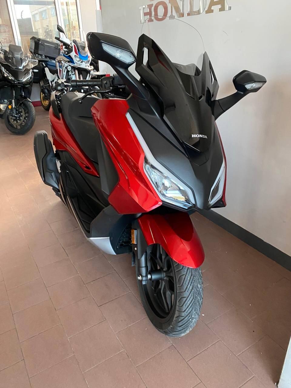 Honda Forza 350