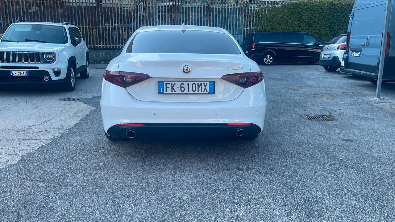 Alfa Romeo Giulia 2.2 Turbodiesel 180 CV Super