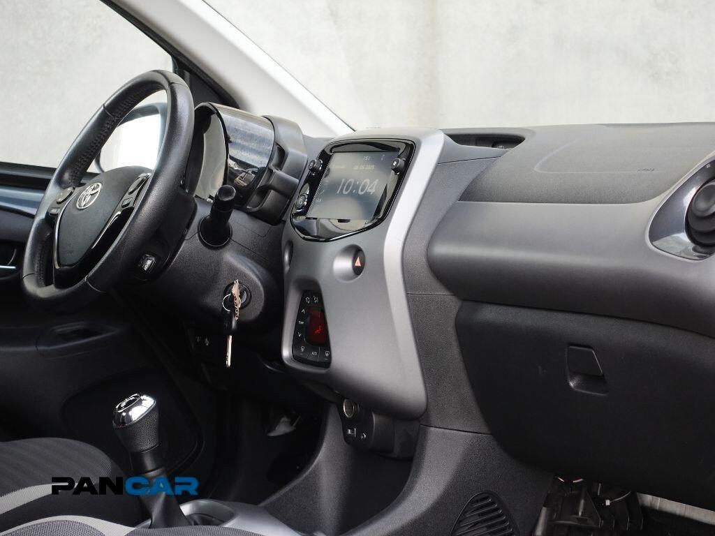 Toyota Aygo Connect 1.0 VVT-i 72 CV 5 porte x-play