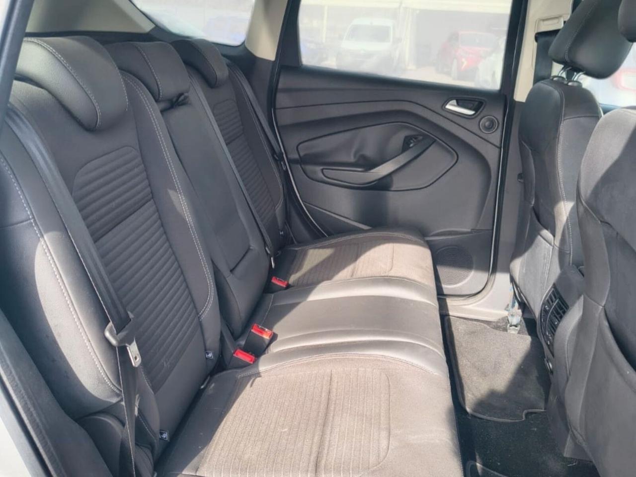 Ford Kuga 1.5 TDCI 120 CV S&S 2WD Titanium