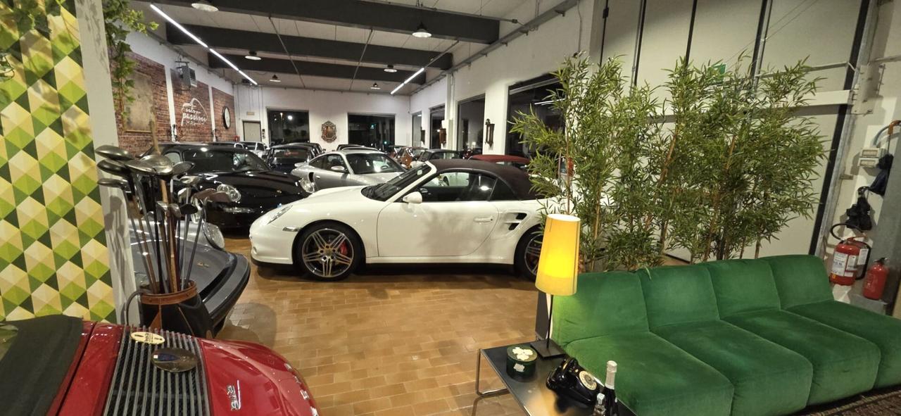 Porsche 911 997 Carrera Turbo Cabriolet Book service Italia