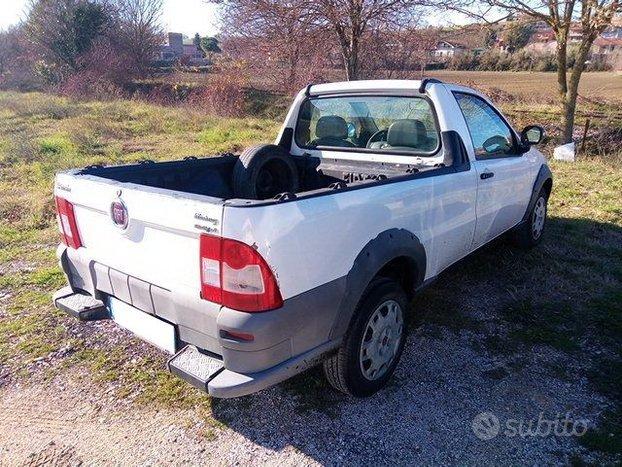 Fiat Strada 1.3 MJT 95CV Pickup Working