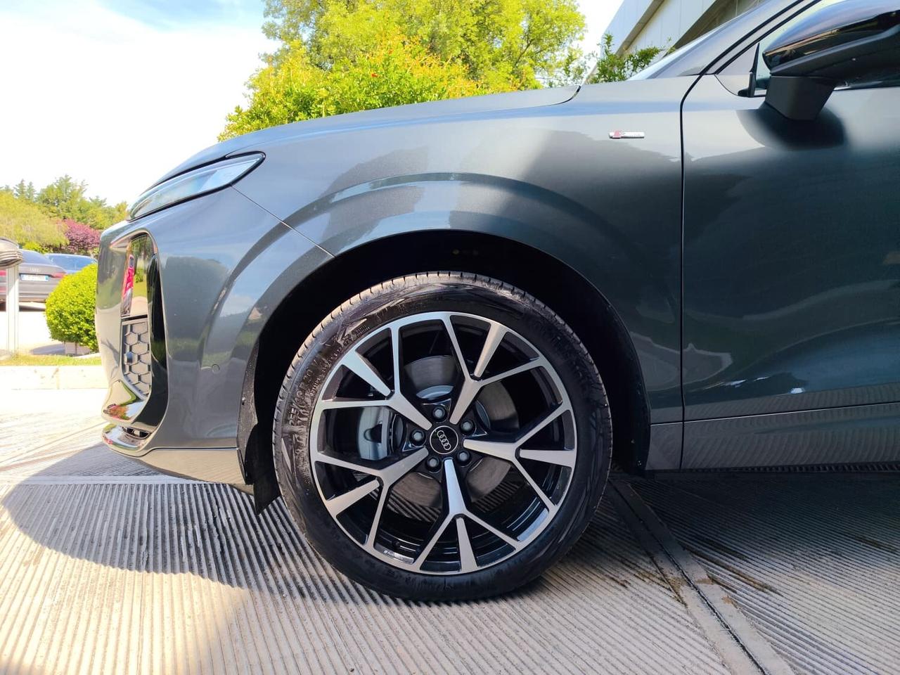 Audi Q3 SPB TDI 110 kW S tronic S line Edition