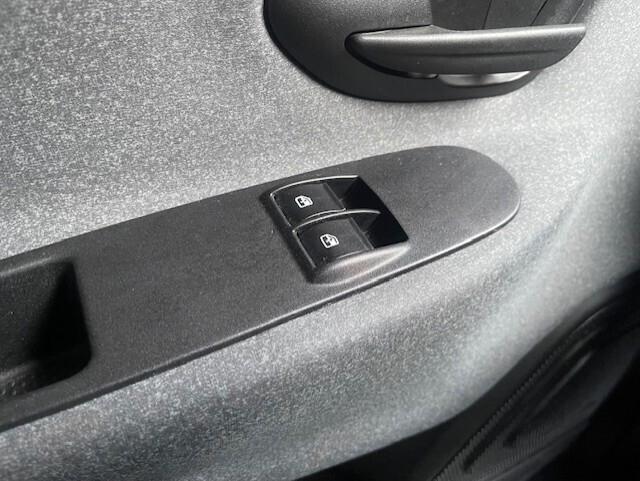 Lancia Ypsilon 1.0 FireFly 5 porte S&S Hybrid Ecochic Gold