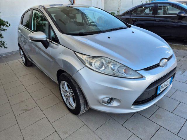 FORD Fiesta + 1.4 TDCi 68CV 5 porte