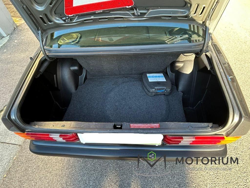 Mercedes-Benz 190 2.3 E-16 ISCRITTA ASI