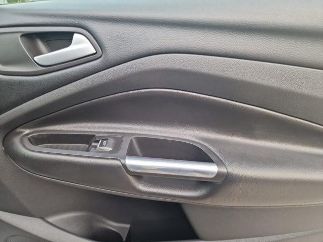 FORD Kuga 2.0 TDCI 150 CV S&S 2WD ST-Line