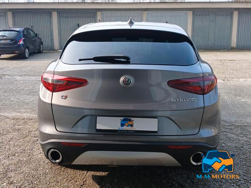 Alfa Romeo Stelvio 2.2 t Executive Q4 210cv auto