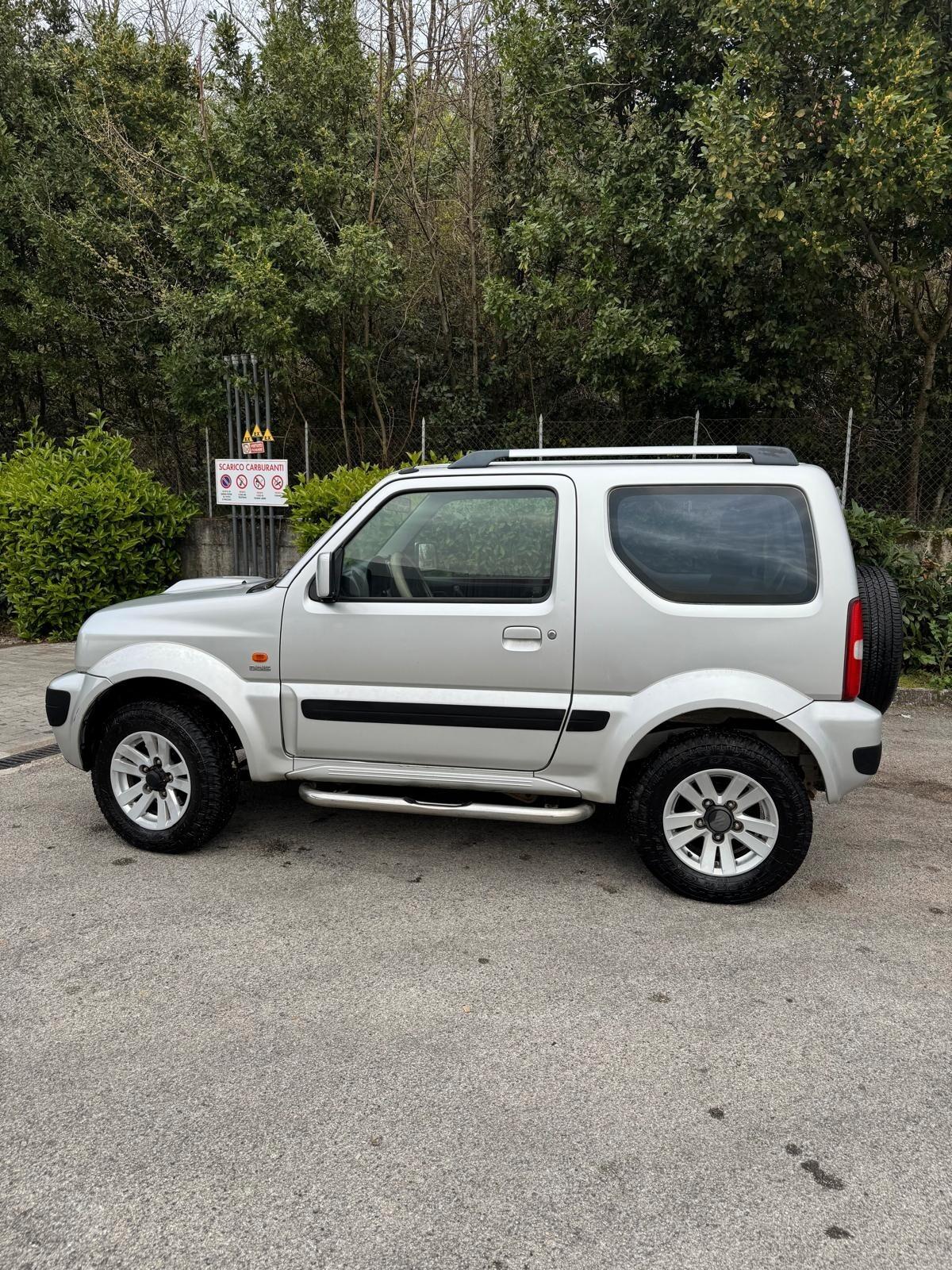 Suzuki Jimny 1.5 DDiS cat 4WD JLX