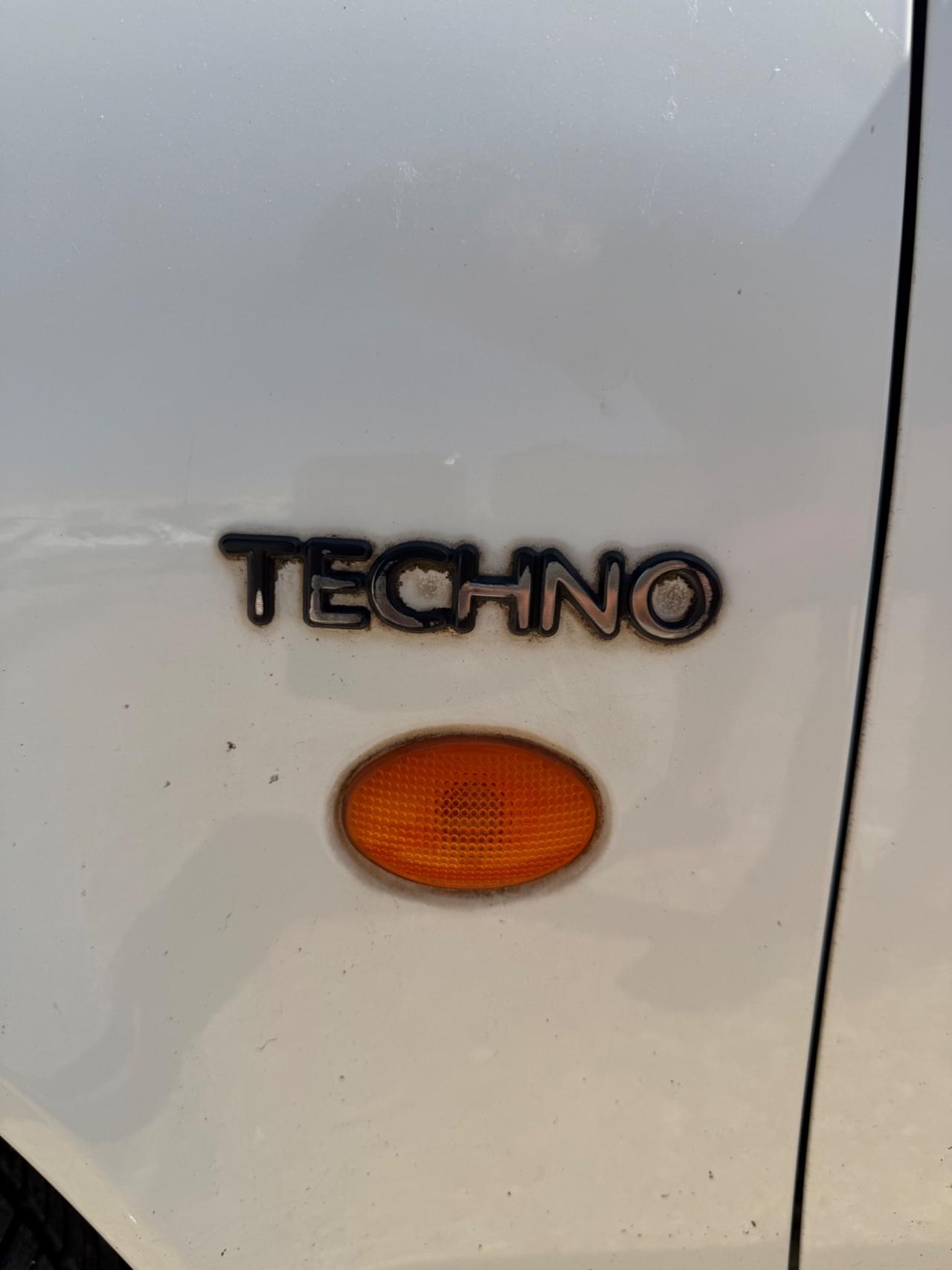 Ford Fiesta 1.2i 16V cat 3 porte Techno