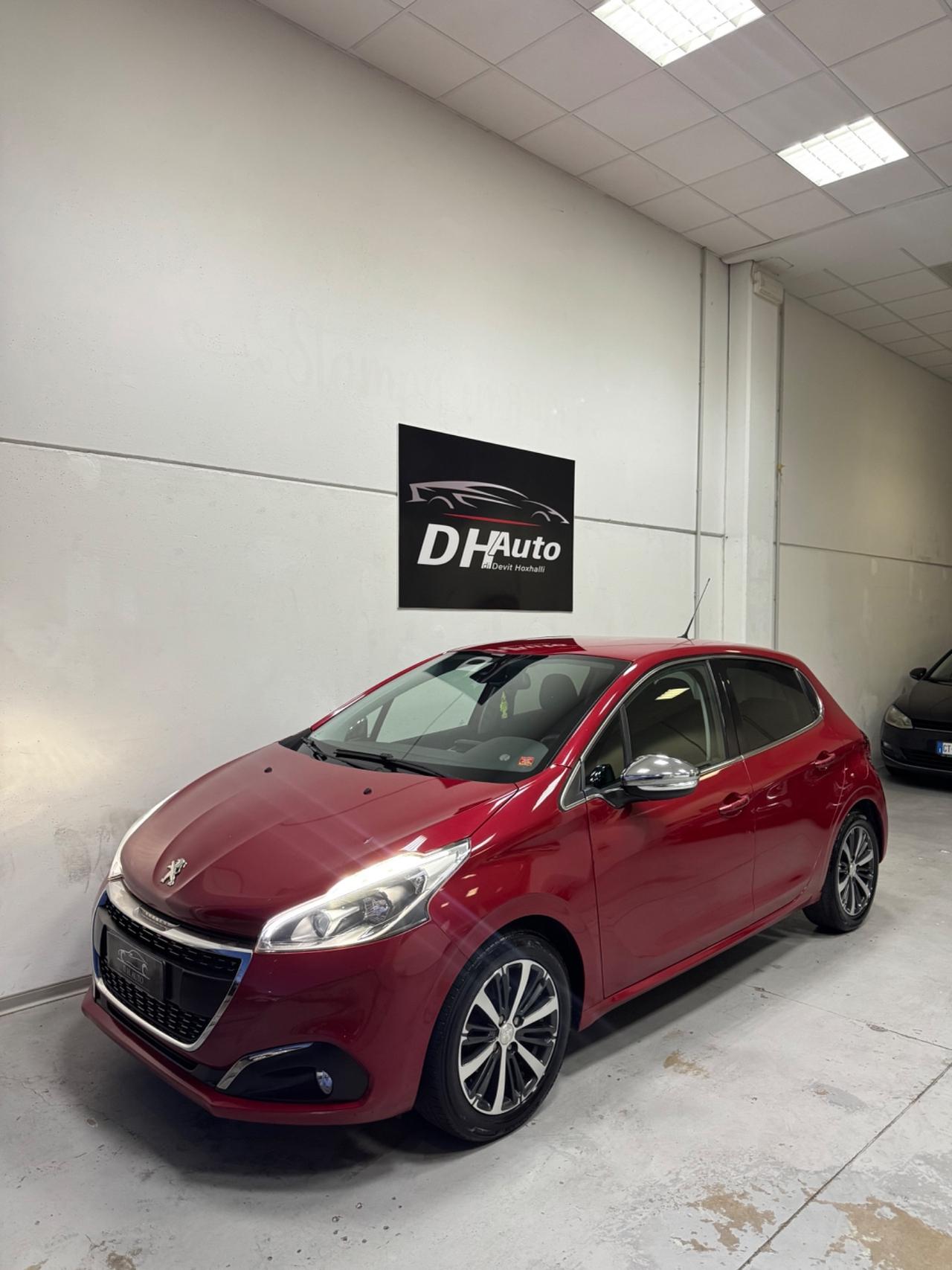 Peugeot 208 PureTech 82 5 porte Allure