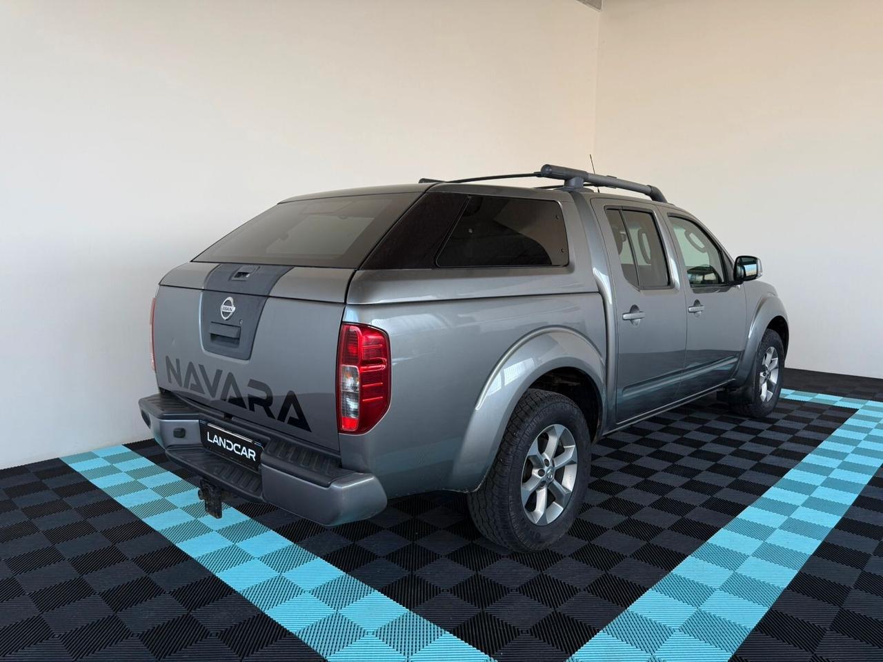 Nissan Navara 2.5 dCi 190CV Double Cab LE HARD TOP
