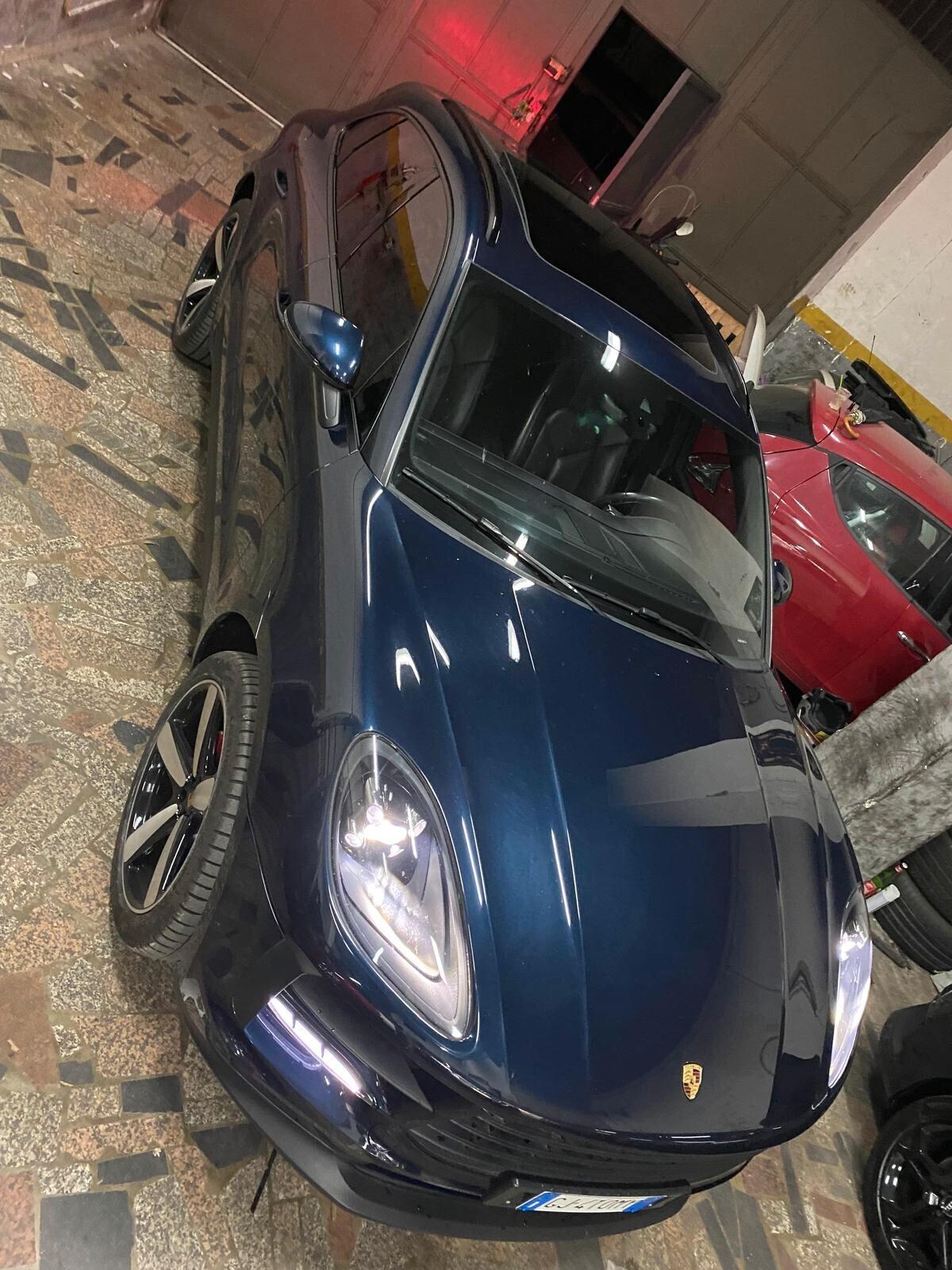 Porsche Macan 2.0 245 Cv Strafull