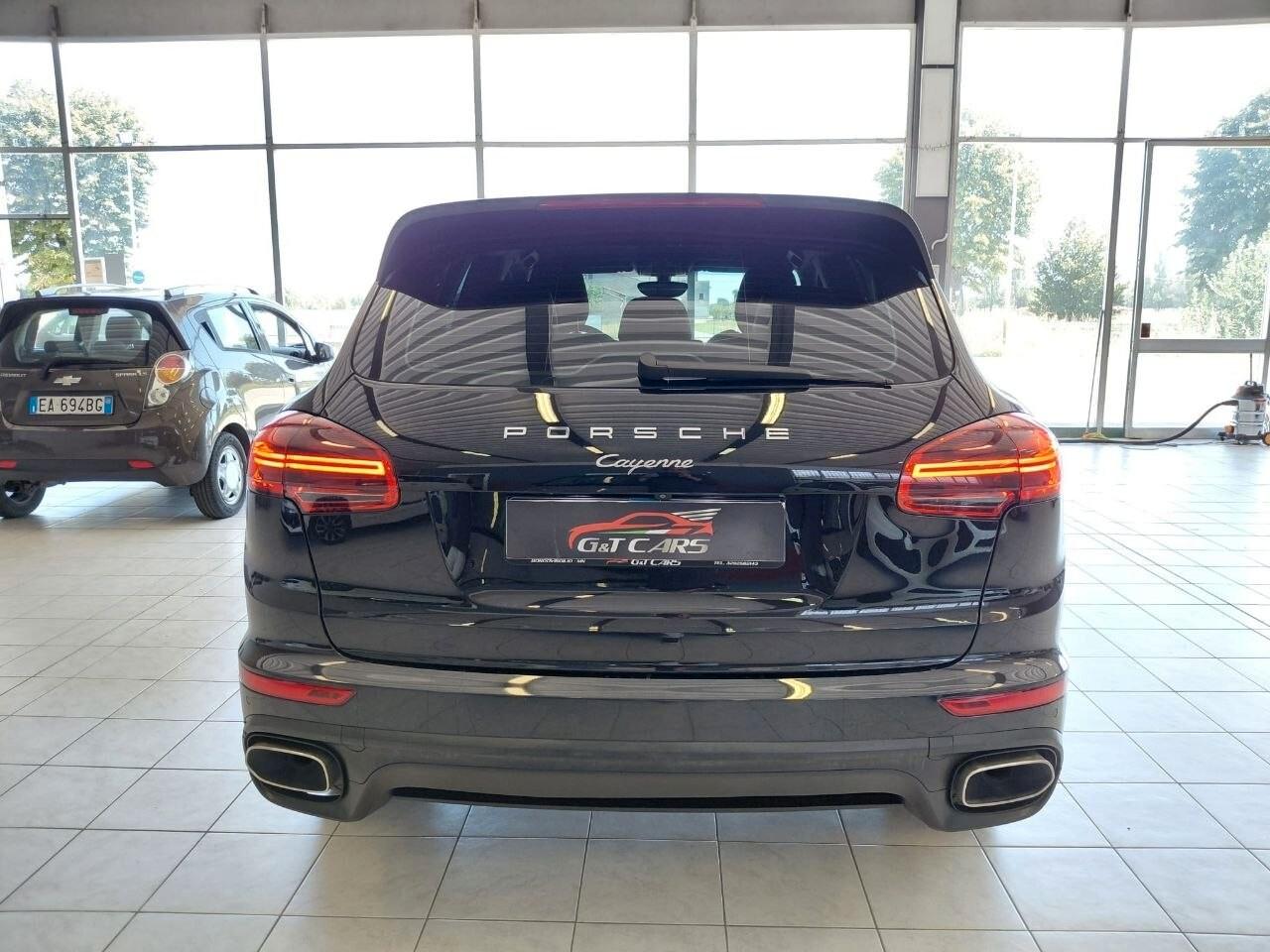 Porsche Cayenne 3.0 Diesel KM 157.000