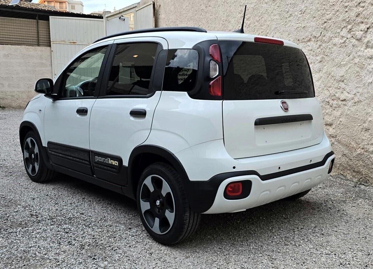 Fiat Pandina 1.0 Hybrid City Cross Nuova KM 0