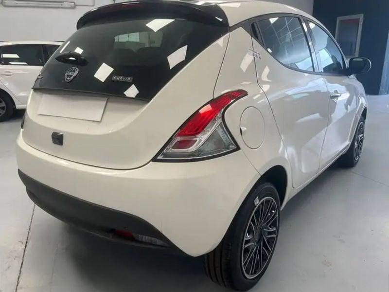 Lancia Ypsilon 1.0 firefly hybrid Gold s&s 70cv 5p.ti