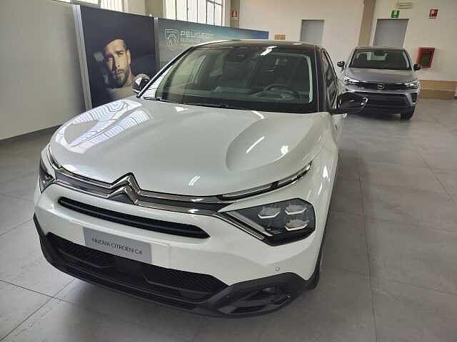 Citroen ë-C4 motore elettrico 136 CV Shine
