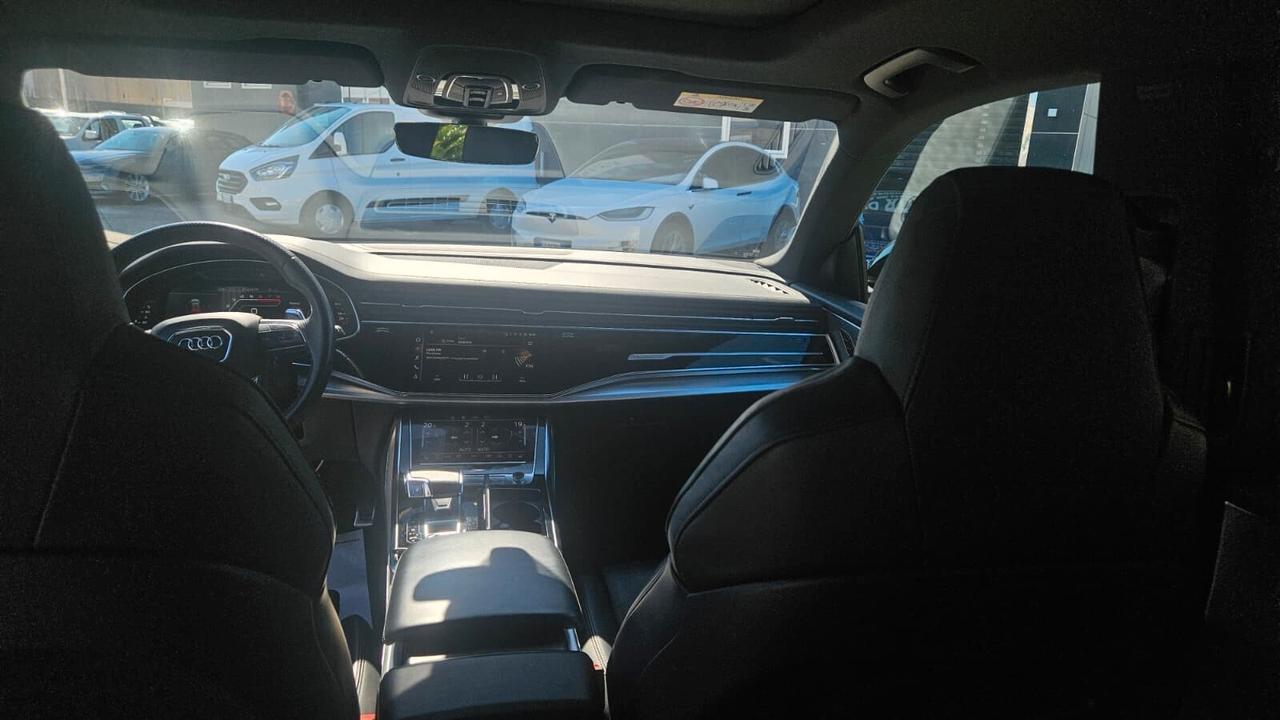 Audi RS Q8 4.0 mhev quattro tiptronic