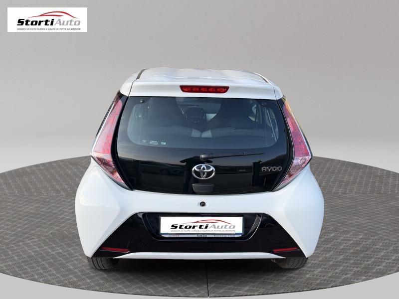 Toyota Aygo 3 Porte Aygo 3p 1.0 x-wave m-mt