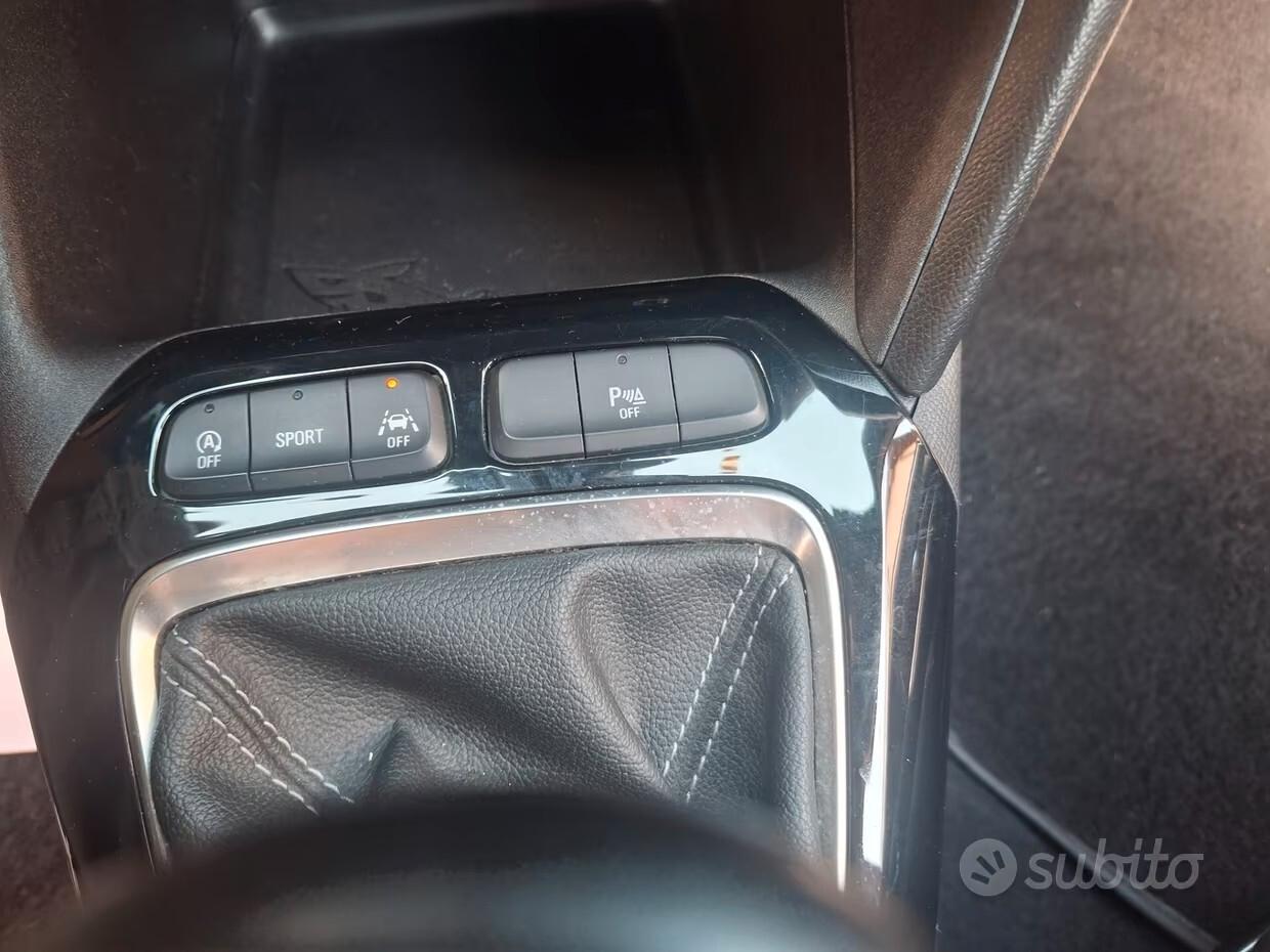 Opel Corsa 1.2 100 CV GS Line APPLE CAR PLAY CERCHI CLIMA CRUISE CAMERA PDC RADAR NEO PATENTATI