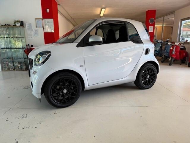 SMART FOR TWO 0.9 TURBO 90CV PASSION TWINAMIC SOLO 27.000KM PERFETTA!!!OK NEO PATENTATI
