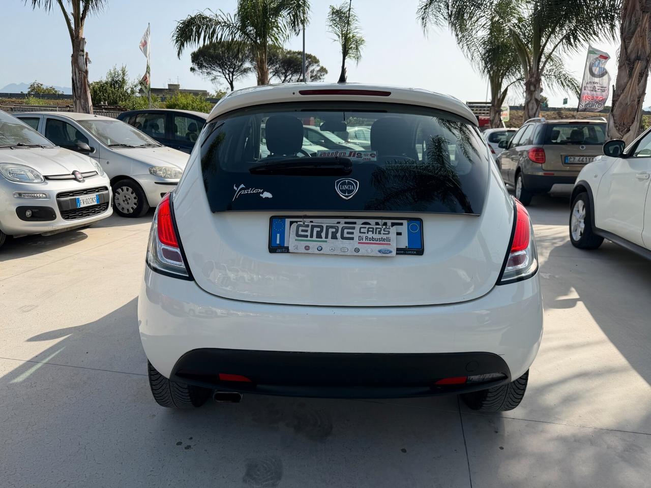 LANCIA YPSILON 2015 1.2 BENZINA 69 CV