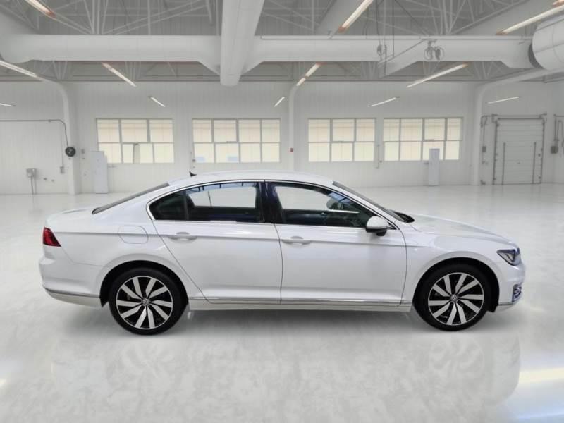 VOLKSWAGEN PASSAT 1.4 TSI DSG GTE 4 PORTE BERLINA