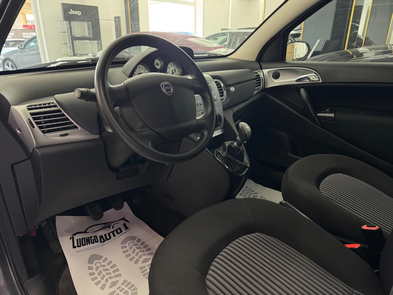 Lancia Ypsilon 1.2 Platino-Unica