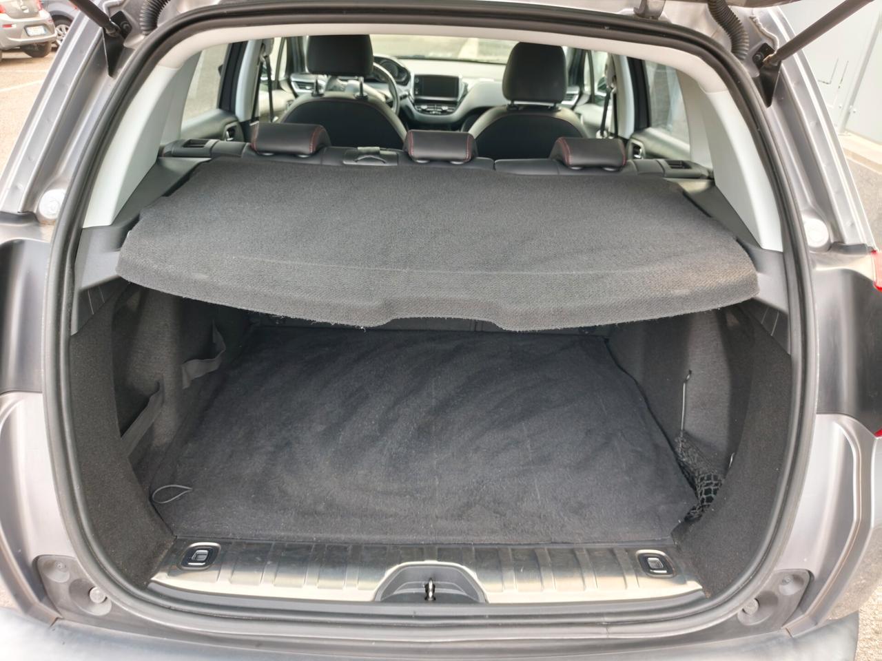 Peugeot 2008 1.2 PureTech 130cv GT Line - DISTRIBUZIONE NUOVA -