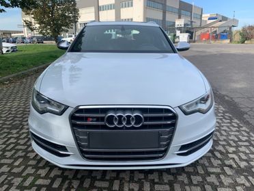 Audi A6 S6 Avant 4.0 TFSI quattro S tronic 2012
