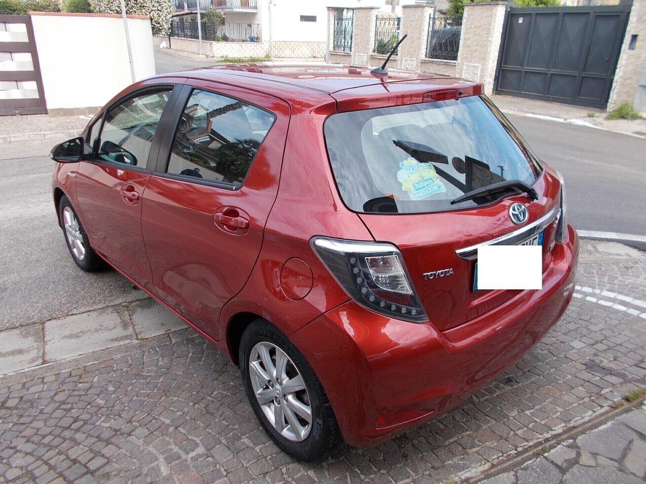 Toyota Yaris 1.5 Hybrid 5 porte Lounge