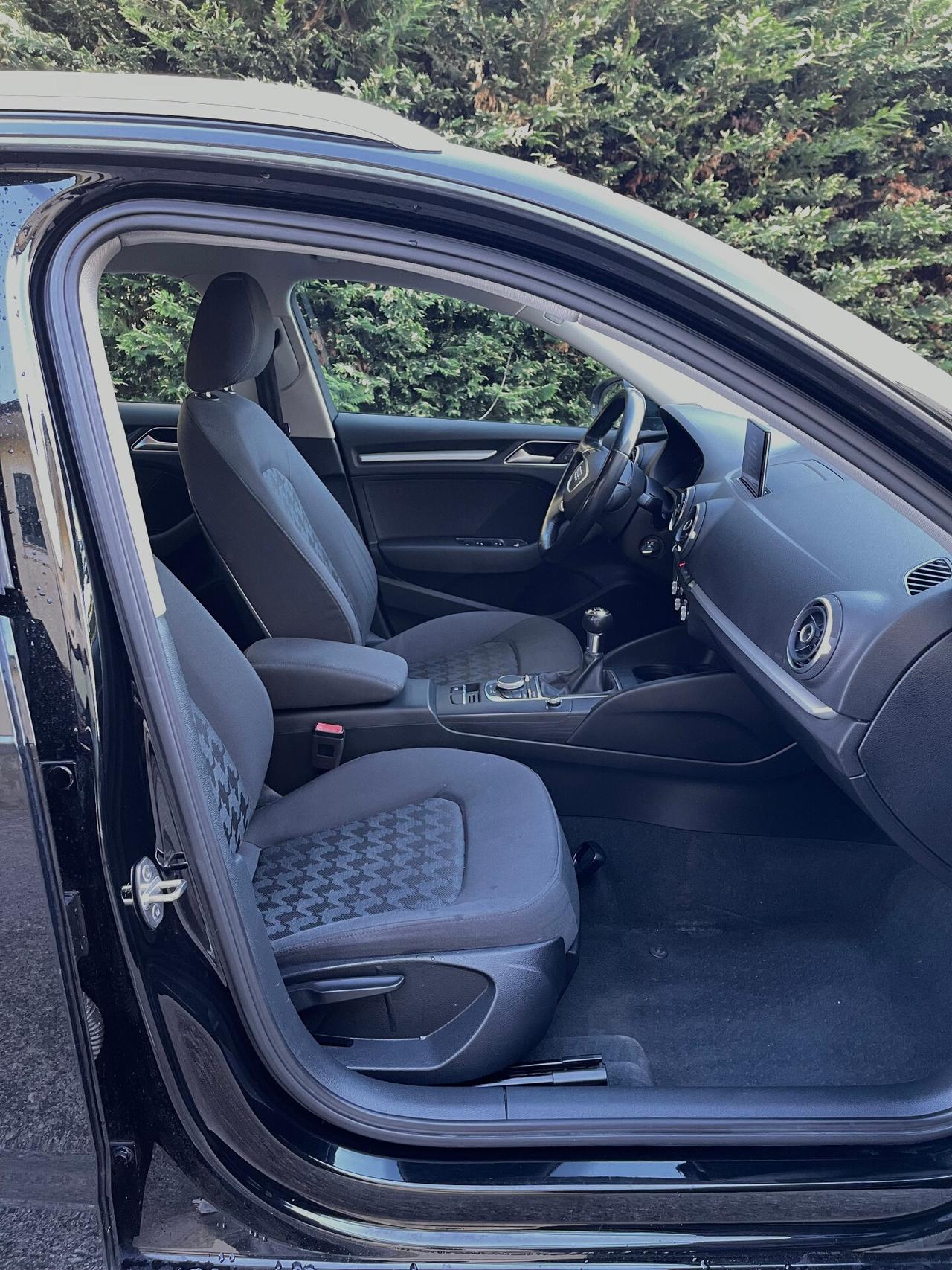 Audi A3 SPB 1.6 TDI clean diesel Ambiente