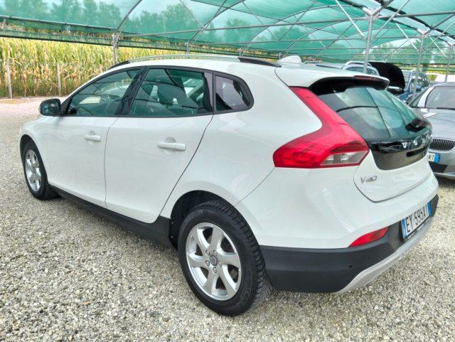 VOLVO V40 Cross Country D2 1.6 Business