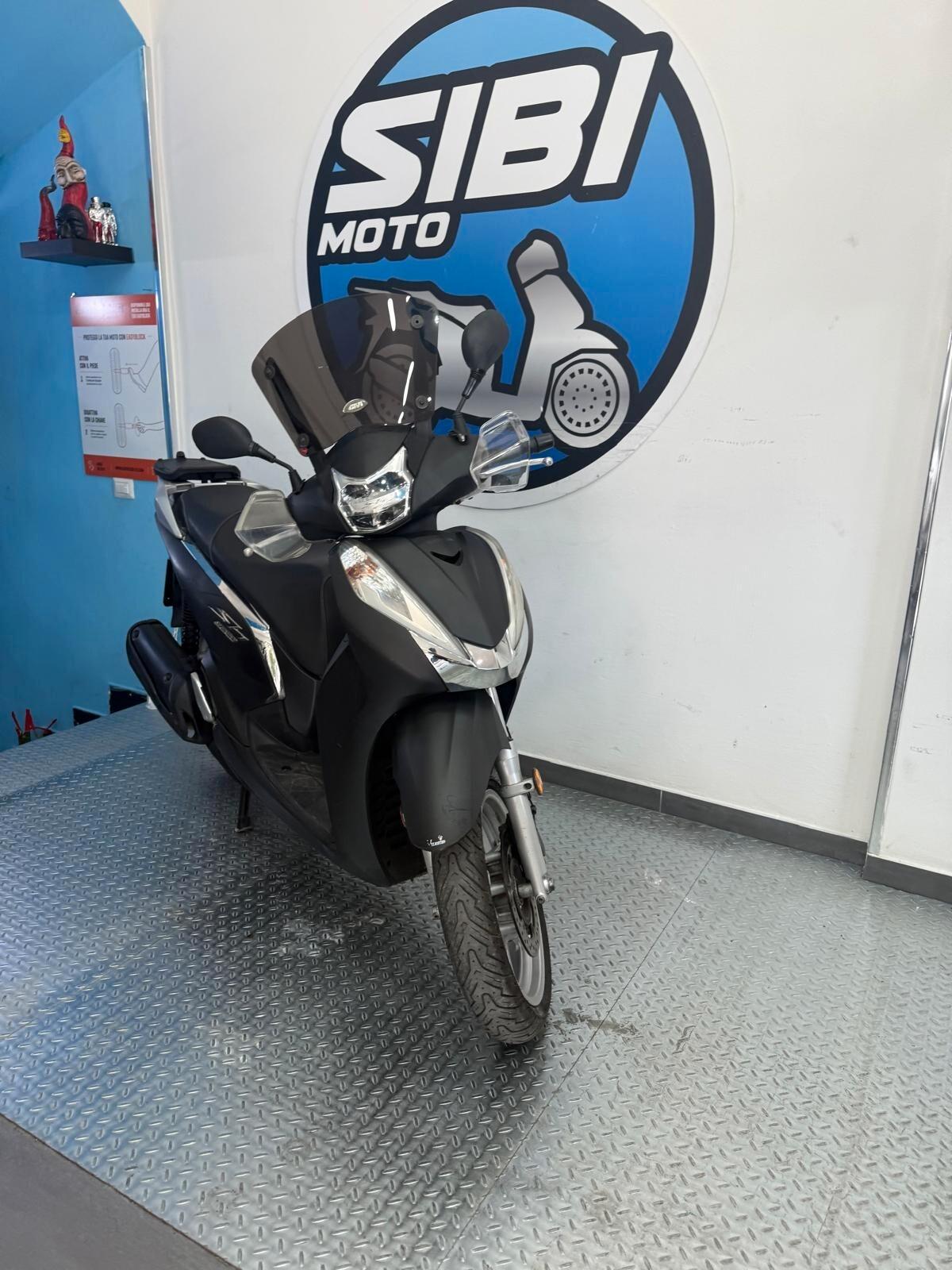 Honda SH 300