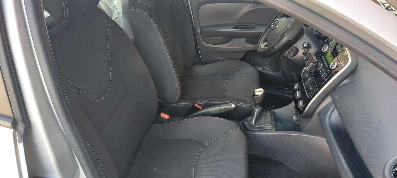 Renault Clio dCi 8V 75 CV Start&Stop 5 porte Energy Duel