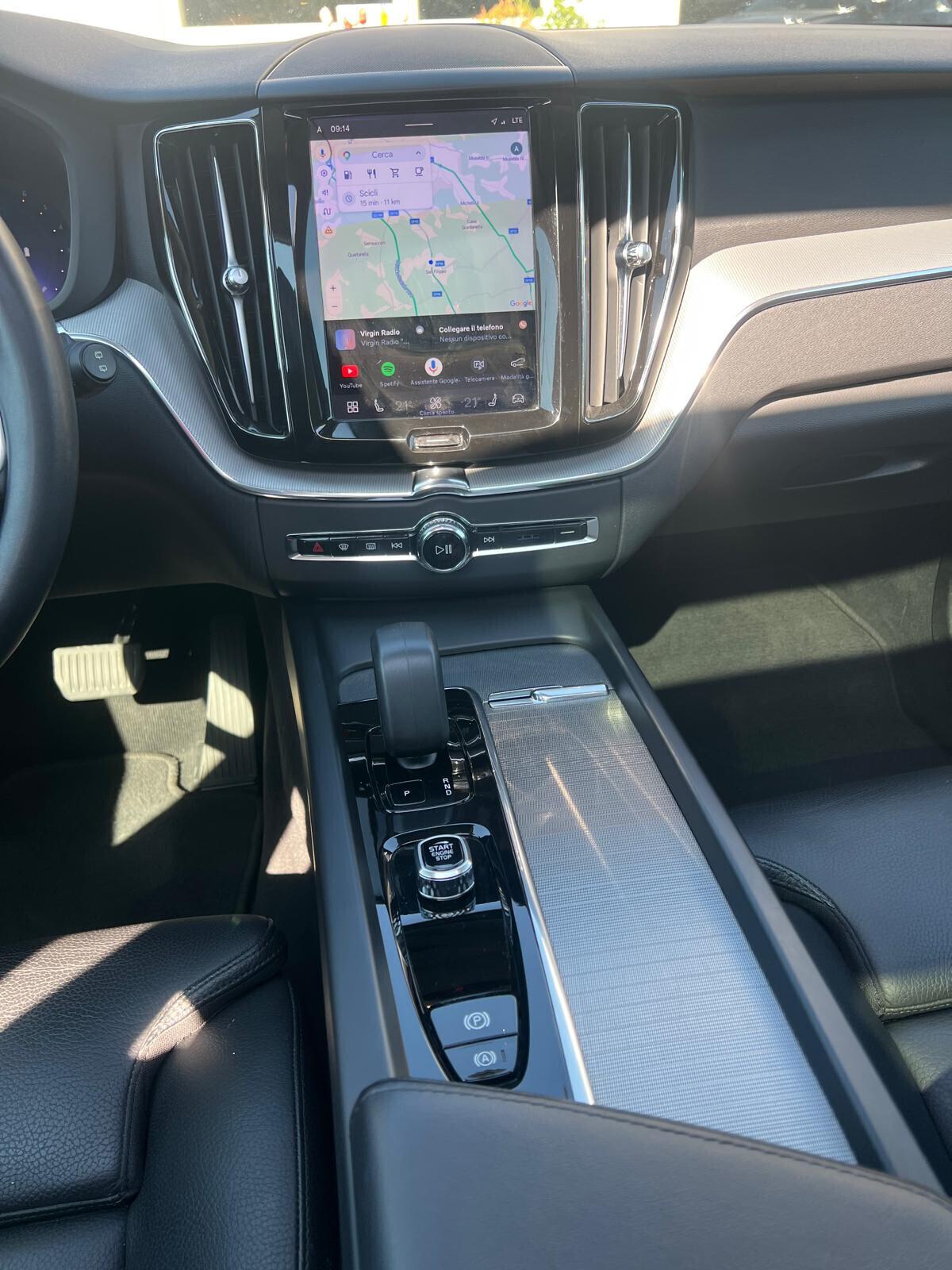 Volvo XC 60 Plus Dark